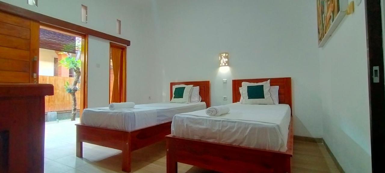 Tunjung Guest House Lovina Beach Pabean Buleleng Exterior foto