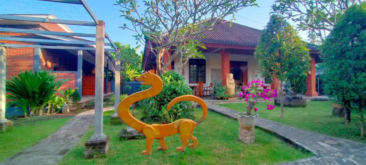 Tunjung Guest House Lovina Beach Pabean Buleleng Exterior foto