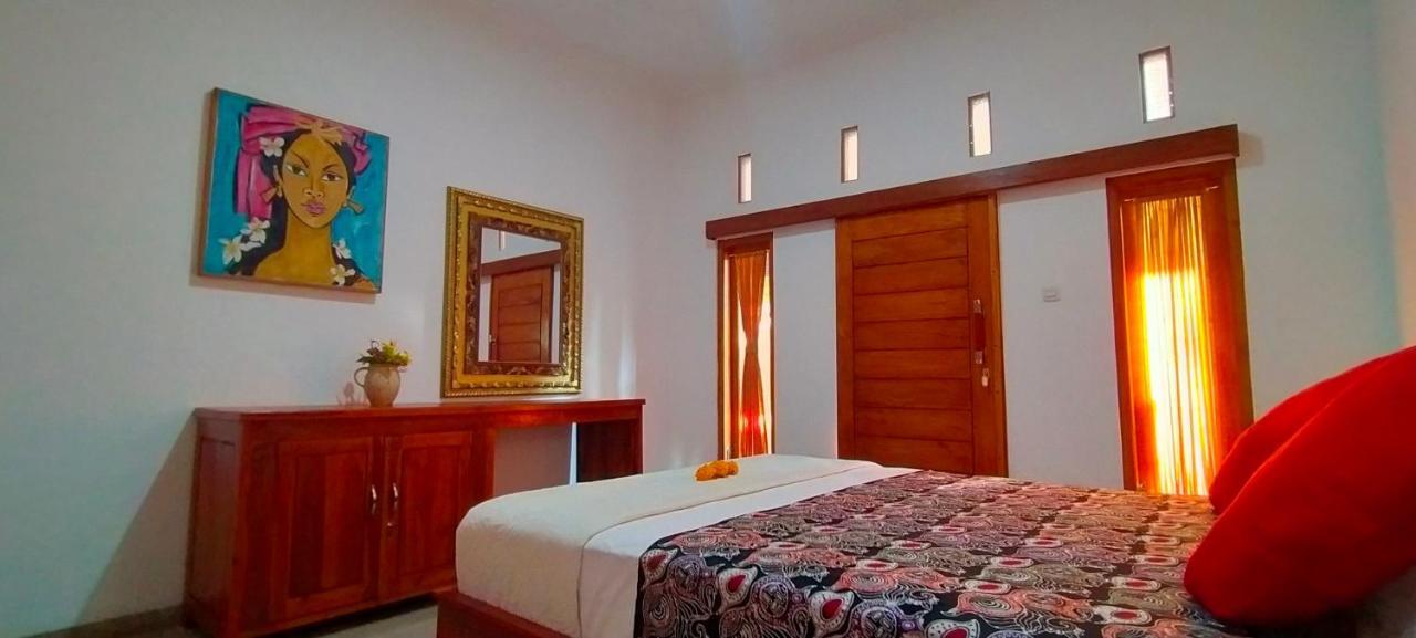 Tunjung Guest House Lovina Beach Pabean Buleleng Exterior foto